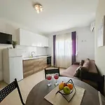Azure Pearl Haven B83 * Durrës