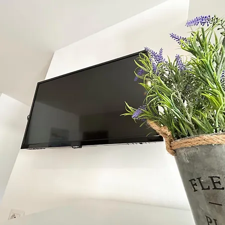 Azure Pearl Haven B83 * Durrës