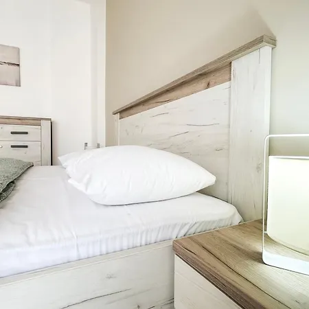 Azure Pearl Haven B83 Apartment *