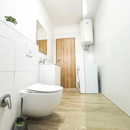 Azure Pearl Haven B83 Apartment *